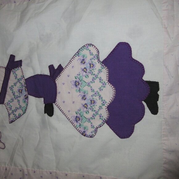 Estate Sale Vintage Quilt Top cotton Bonnet Girls White and Purples - Picture 2 of 8